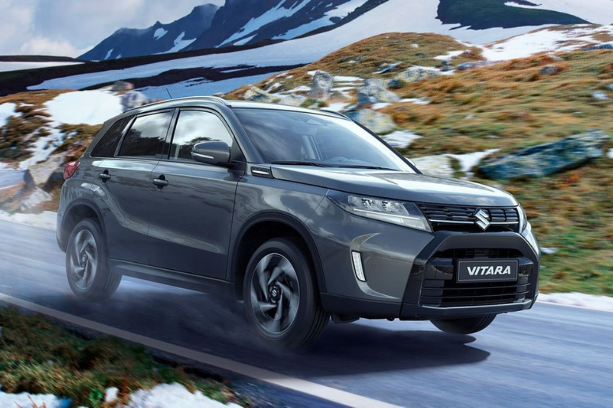 model Suzuki Vitara Hybrid pe carosabil umed